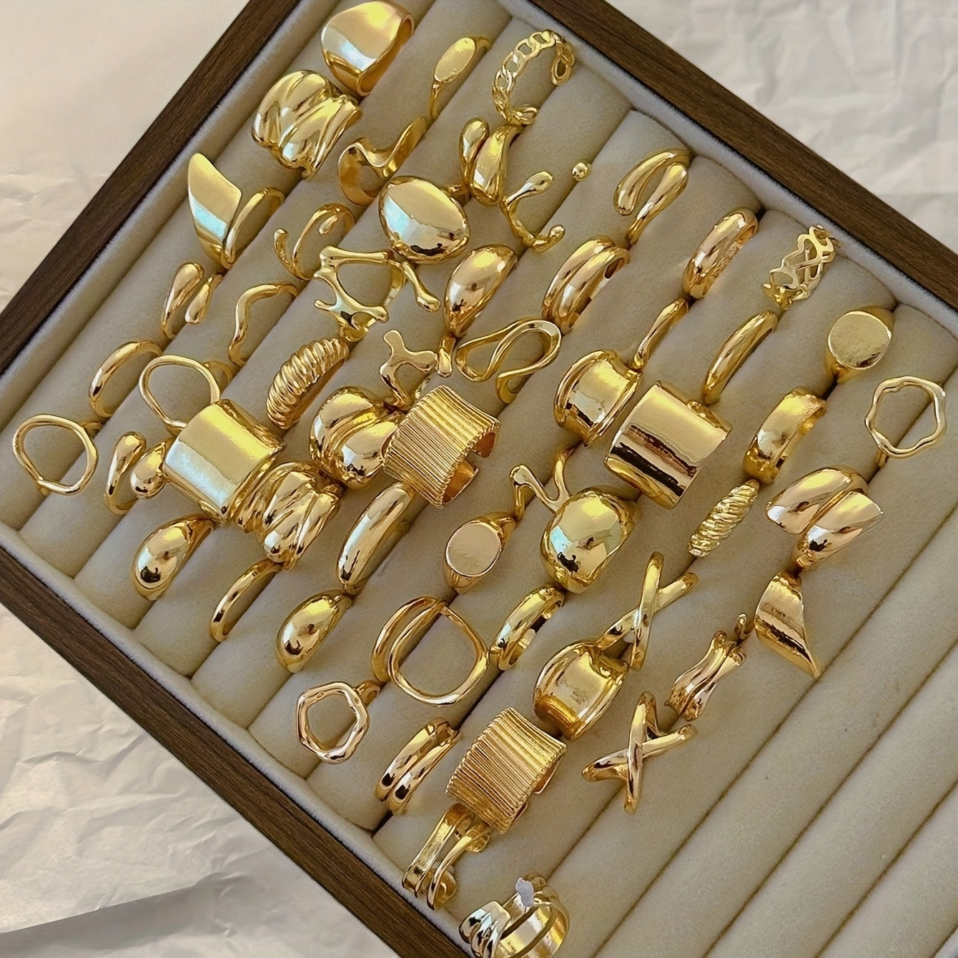 Random 24pcs Stackable Rings Set - Unique Twisted Irregular Design, Versatile Styles (Styles and Sizes May Vary, No Box)