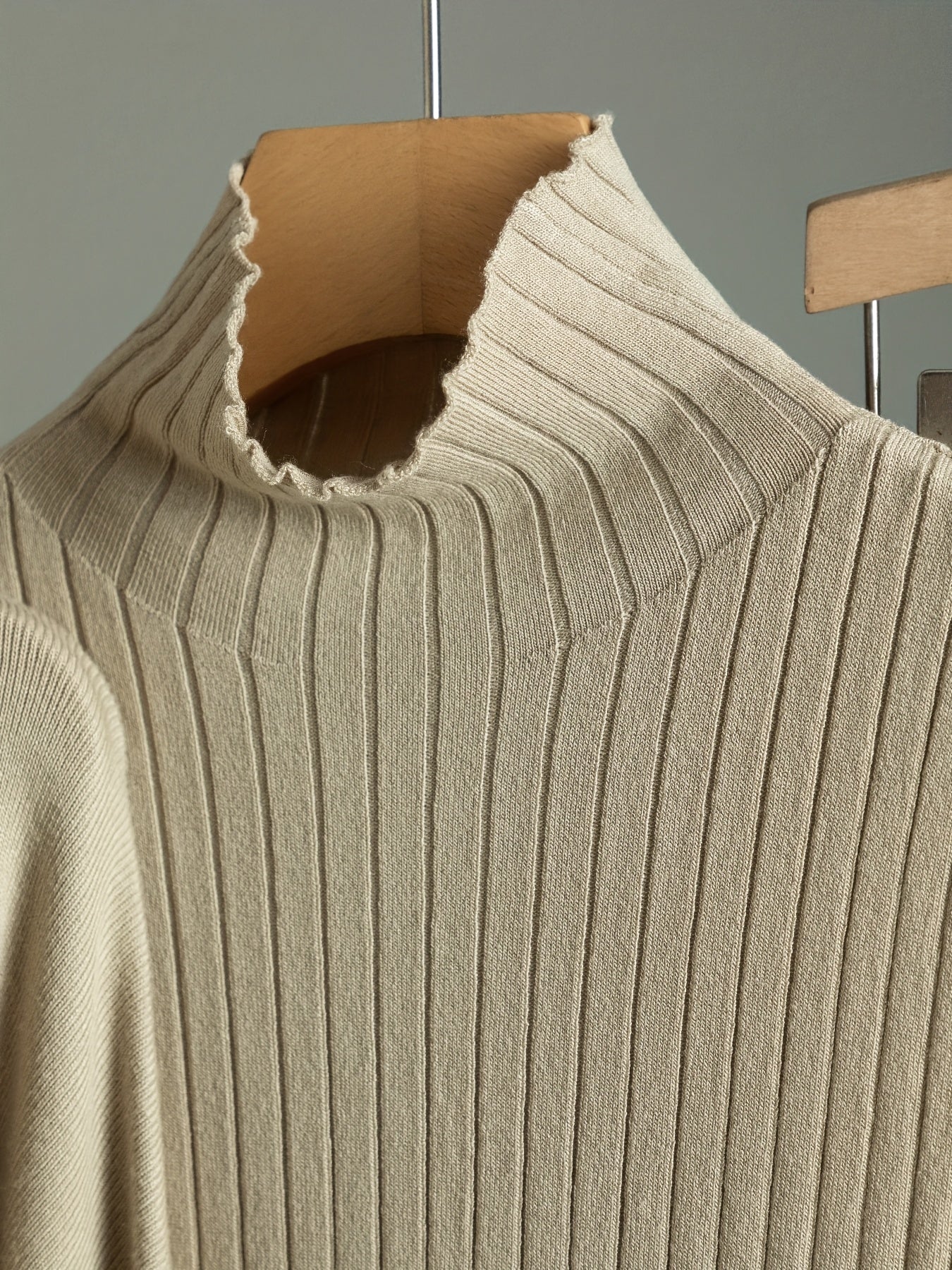 طقم بدلة شتوية منسقة للنساء من ثلاث قطع - كارديجان طويل كبير الحجم، سترة بياقة عالية وبنطلون واسع الساق، لون بيج مع حواف بيضاء، طقم مطاطي ومتعدد الاستخدامات للعمل أو الحفلات، قابل للغسل اليدوي