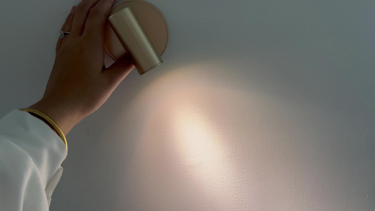 Touch Dimming LED Night Light – 3-Color Adjustable, Rechargeable Lamp for Bedroom, Reading & Living Spaces