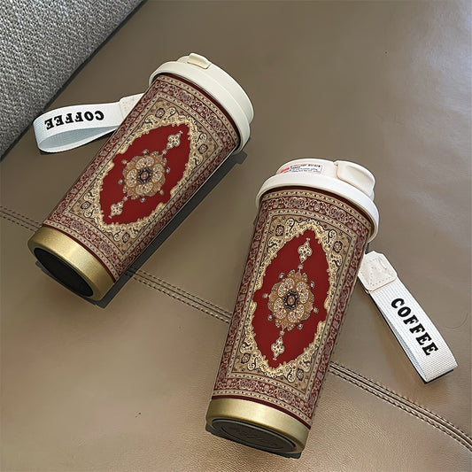 كوب معزول حراريًا بسعة 530 مل، بتصميم فني أنيق، مناسب للمشروبات الباردة والساخنة، مزود بحبل لسهولة الحمل، مصنوع من الفولاذ المقاوم للصدأ، مثالي لشهر رمضان.