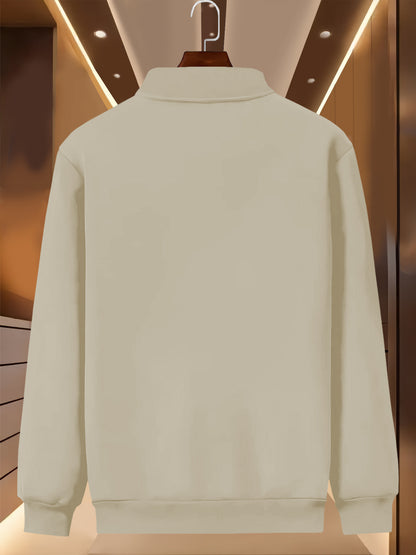 طقم من قطعتين يتكون من سترة ضيقة وبنطال رياضي طويل للرجال، يتميز بطبعات الفريق، ونمط بسحاب، مصنوع من قماش ناعم، مناسب للارتداء غير الرسمي في فصلي الخريف والشتاء.