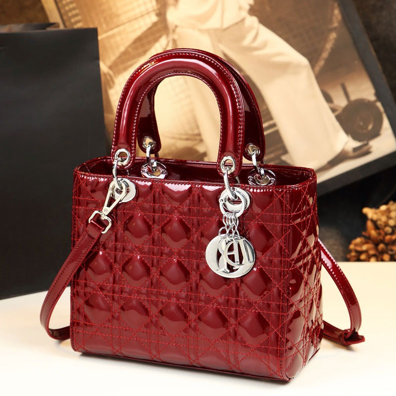 Women’s Elegant Structured Handbag – Golden-Tone Hardware Tote & Crossbody Bag with Magnetic Closure and Wrist Strap for Casual or Formal Events