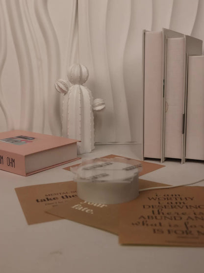 1pc USB- Moon-Shaped Night Light with Soft Glow - Crescent Moon Bedside Lamp Suitable for & s, Modern Bedtime, Birthday or Ramadan Gift, Portable Table Lamp (No Switch/Plug-in)