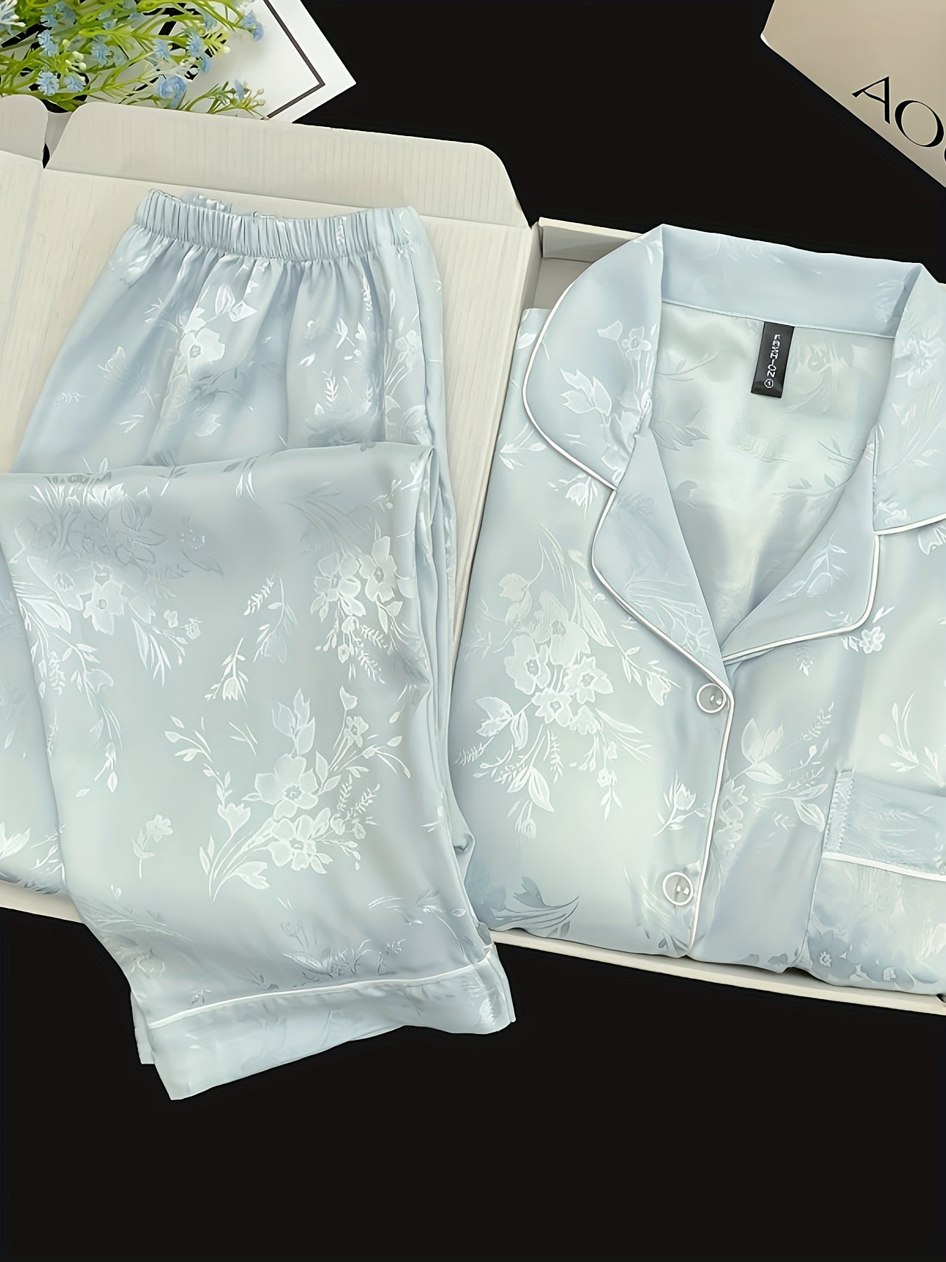 2025 Women’s Ice-Silky Fiber Two-Piece Set – Lightweight Long-Sleeve Top with Chest Pad & Loose Pants, Soft Summer Home Wear in Blue