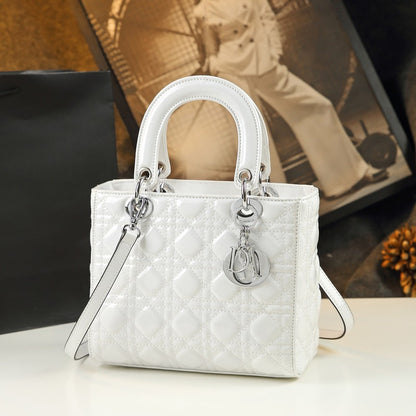 Women’s Elegant Structured Handbag – Golden-Tone Hardware Tote & Crossbody Bag with Magnetic Closure and Wrist Strap for Casual or Formal Events