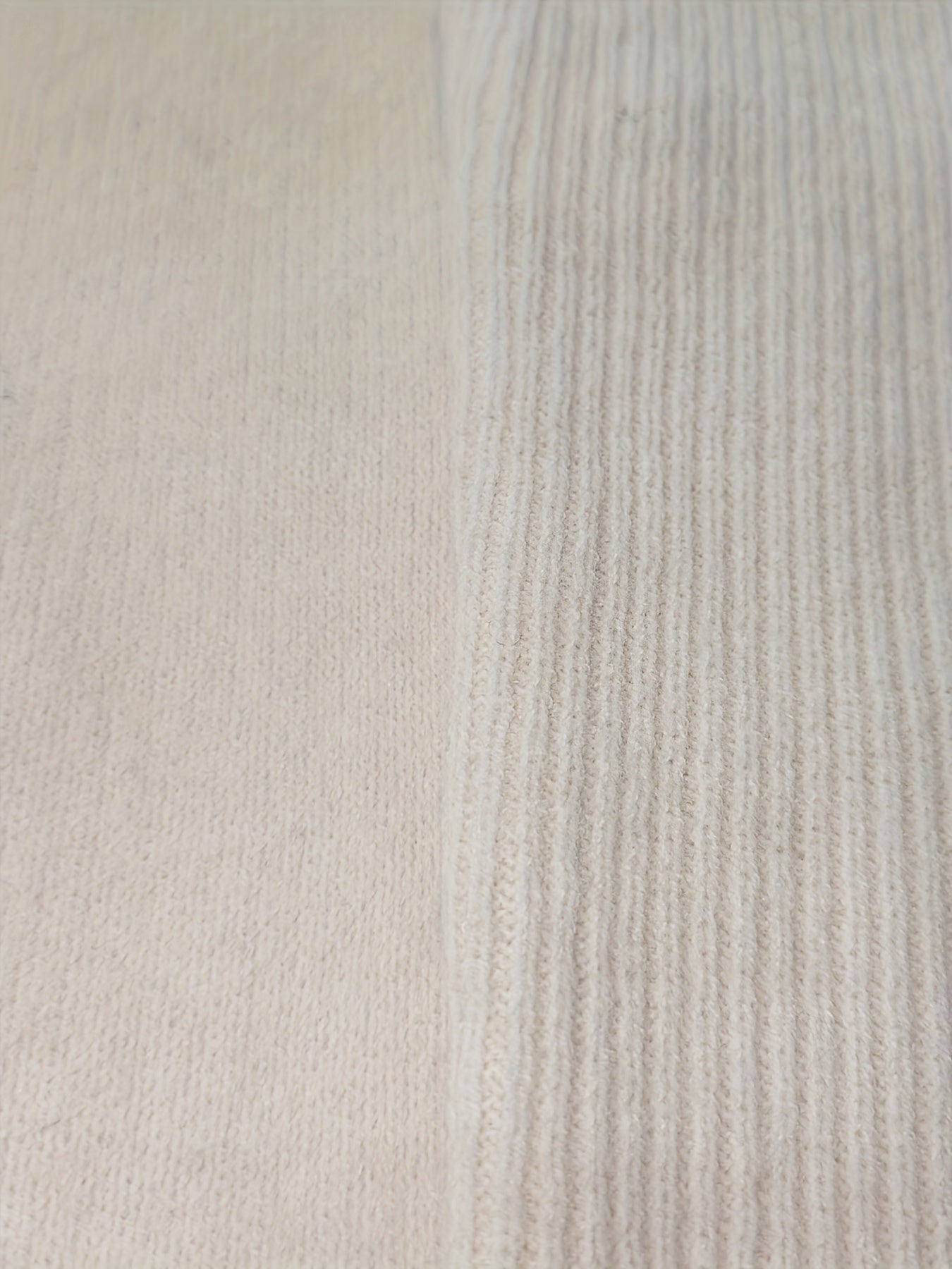 طقم نسائي أنيق لفصل الخريف والشتاء، مكون من جاكيت بأكمام طويلة وفتحة رقبة مستديرة، بلون سادة