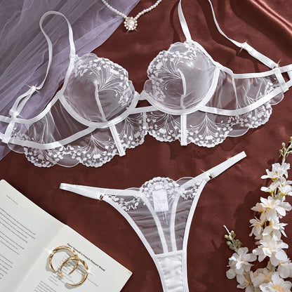 Valentine's Day Women's Black Forest Lace Sexy Lingerie Set