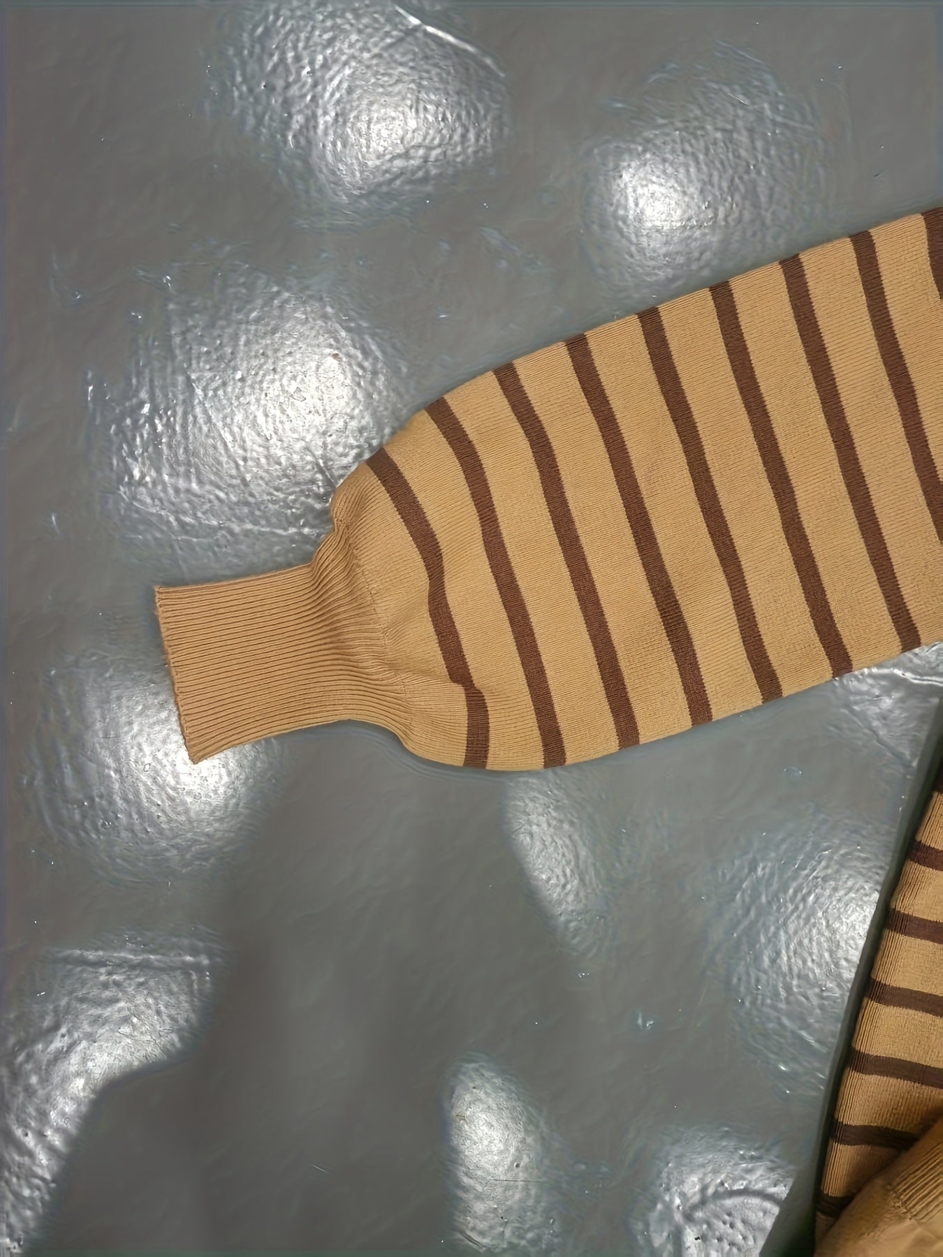 طقم هودي وبنطال مخطط عتيق للنساء - طقم بني مريح من قطعتين لفصل الخريف/الشتاء مع ياقة واقفة وأكمام طويلة وقصة فضفاضة غير رسمية