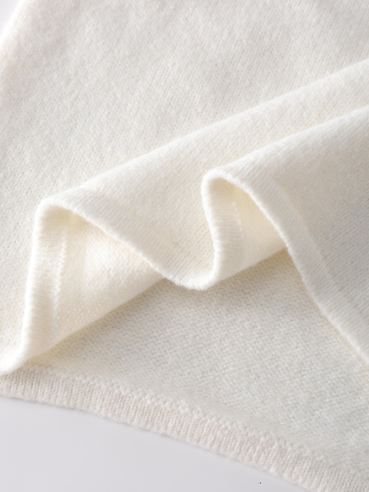 طقم ملابس تريكو نسائي لفصل الخريف والشتاء - فستان طويل فضفاض مع سترة بياقة عالية، بلون واحد