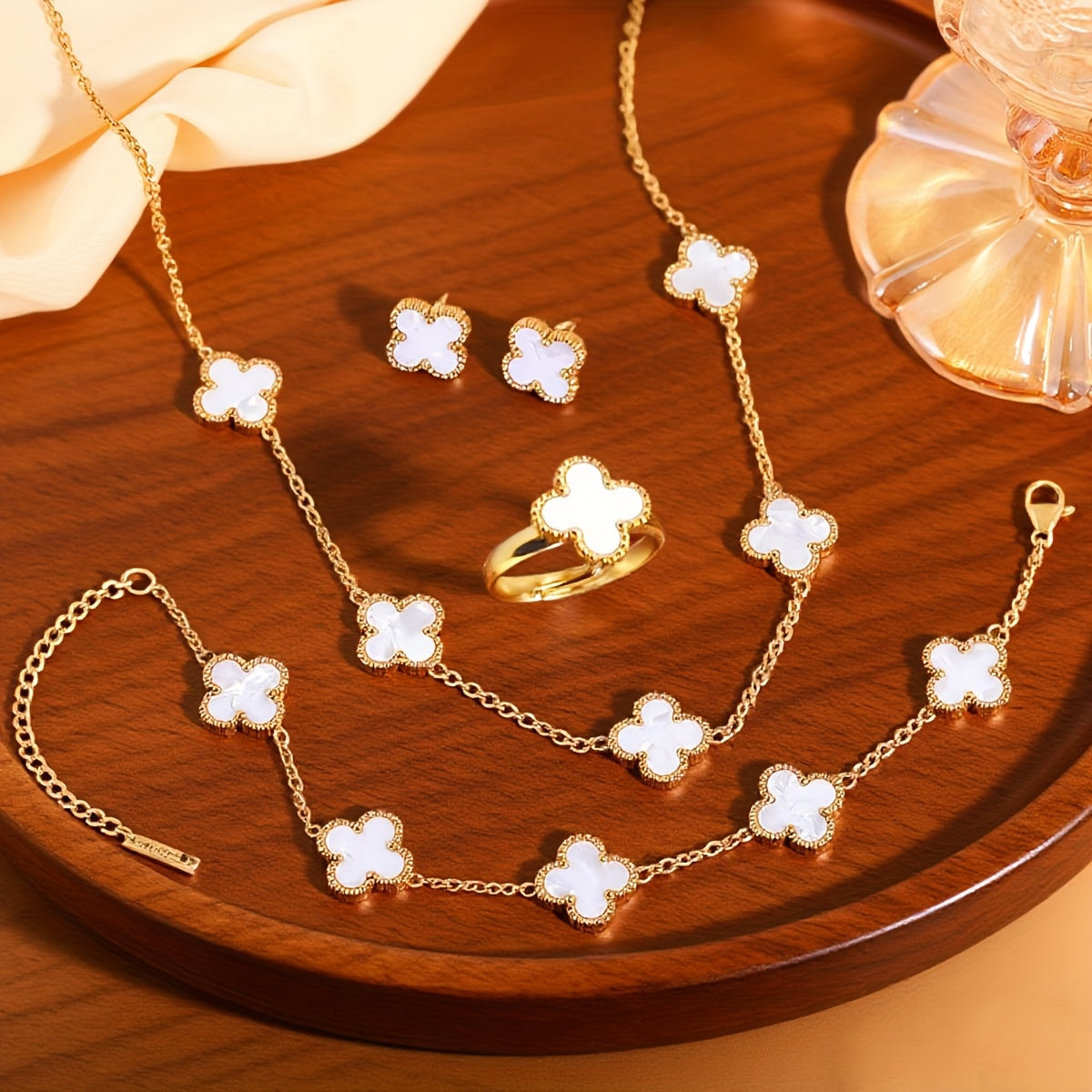 Women’s 5-Piece Stainless Steel Jewelry Set – Minimalist Four-Leaf Clover Necklace, Bracelet, Earrings & Ring, Elegant Daily & Party Gift Set (No Plating)