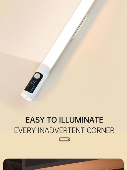 مصباح ليلي مزود بمستشعر حركة - مصباح مكتب وخزانة LED قابل لإعادة الشحن من النوع C مع شاشة رقمية 