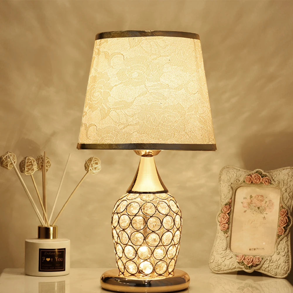 European Crystal Table Lamp – Modern Romantic Bedside Light with Warm Glow & Elegant Decorative Design