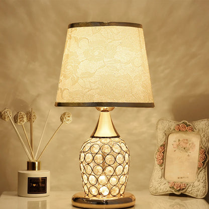 European Crystal Table Lamp – Modern Romantic Bedside Light with Warm Glow & Elegant Decorative Design