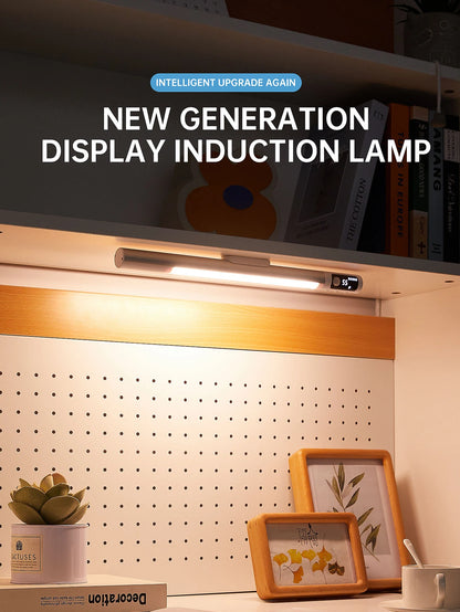 مصباح ليلي مزود بمستشعر حركة - مصباح مكتب وخزانة LED قابل لإعادة الشحن من النوع C مع شاشة رقمية 