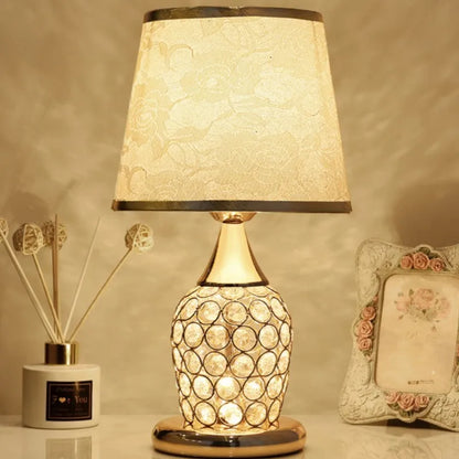European Crystal Table Lamp – Modern Romantic Bedside Light with Warm Glow & Elegant Decorative Design