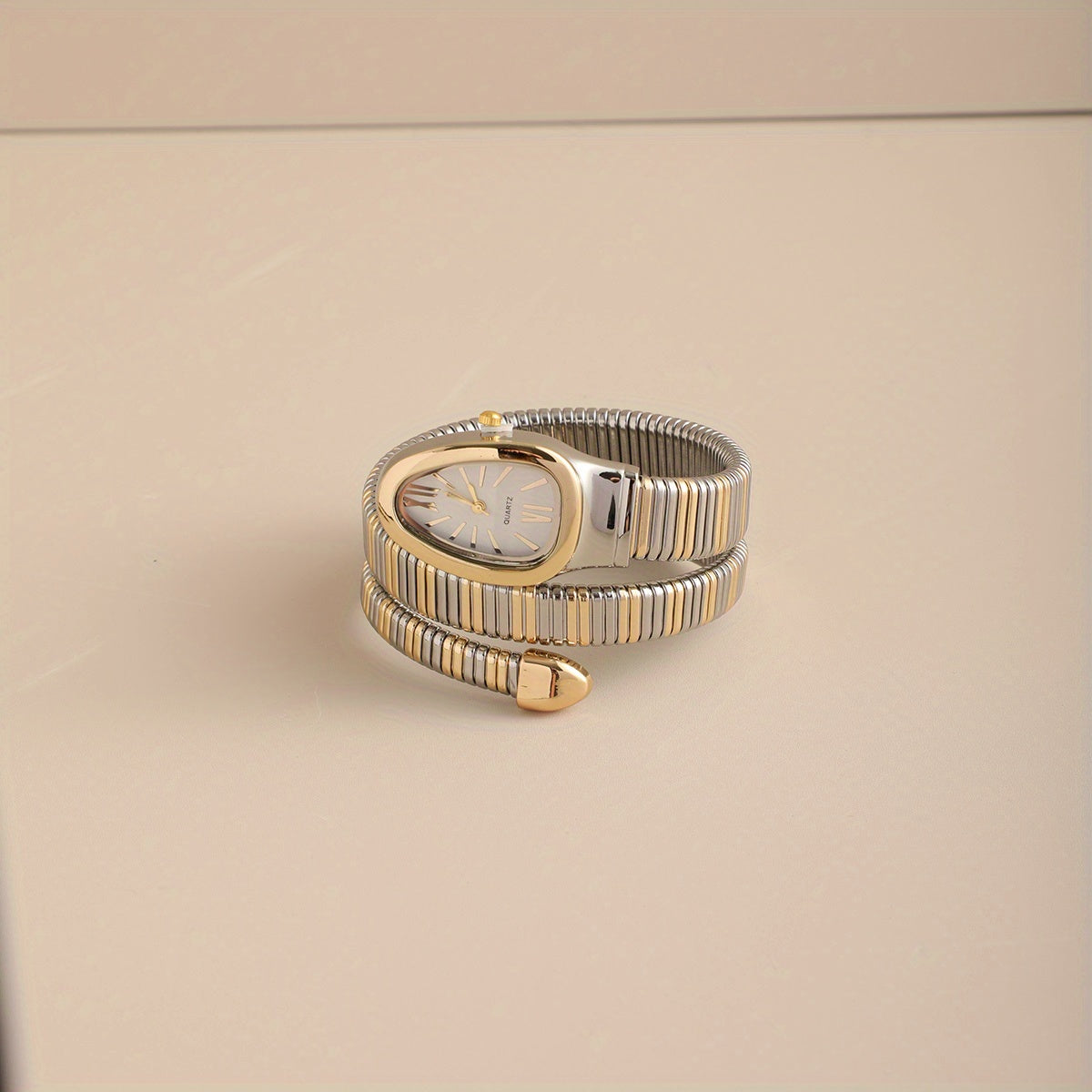 Bohemian Snake Quartz Watch – Stylish Flexible Coil Strap, Oval Case, Trendy Decorative Design, Perfect Gift for Women