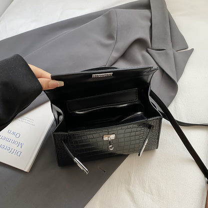 Women’s Luxury Alligator-Texture Handbag – Adjustable Crossbody Strap, Golden-Tone Hardware, Turn-Lock Closure & Reinforced Top Handle, European Collection (Deep Brown/White/Black)