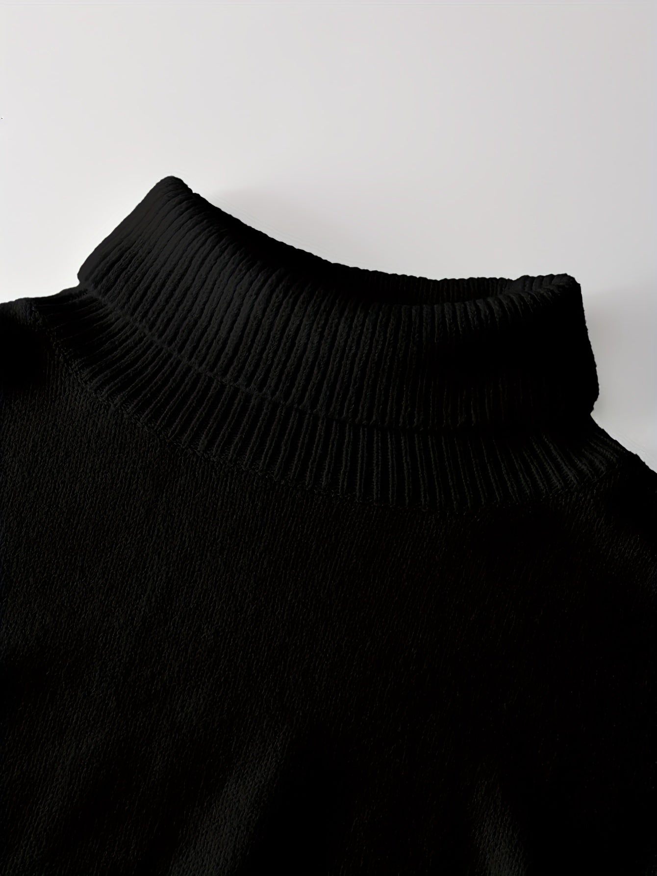 طقم ملابس تريكو نسائي لفصل الخريف والشتاء - فستان طويل فضفاض مع سترة بياقة عالية، بلون واحد