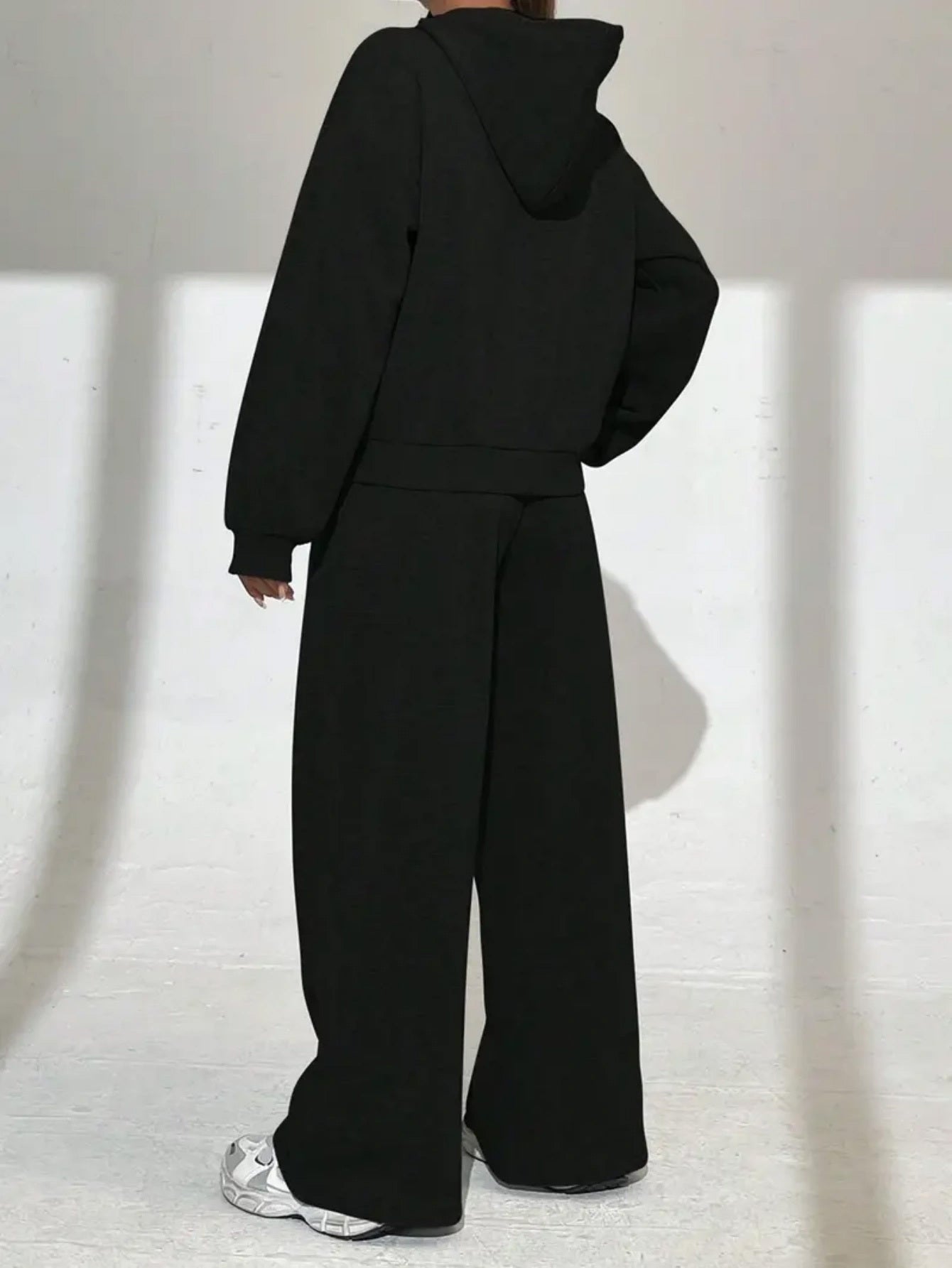 Women’s Winter Hooded Sweatshirt & Jogger Set – Casual Pullover with Letter Print, Pockets & Drawstring Waist