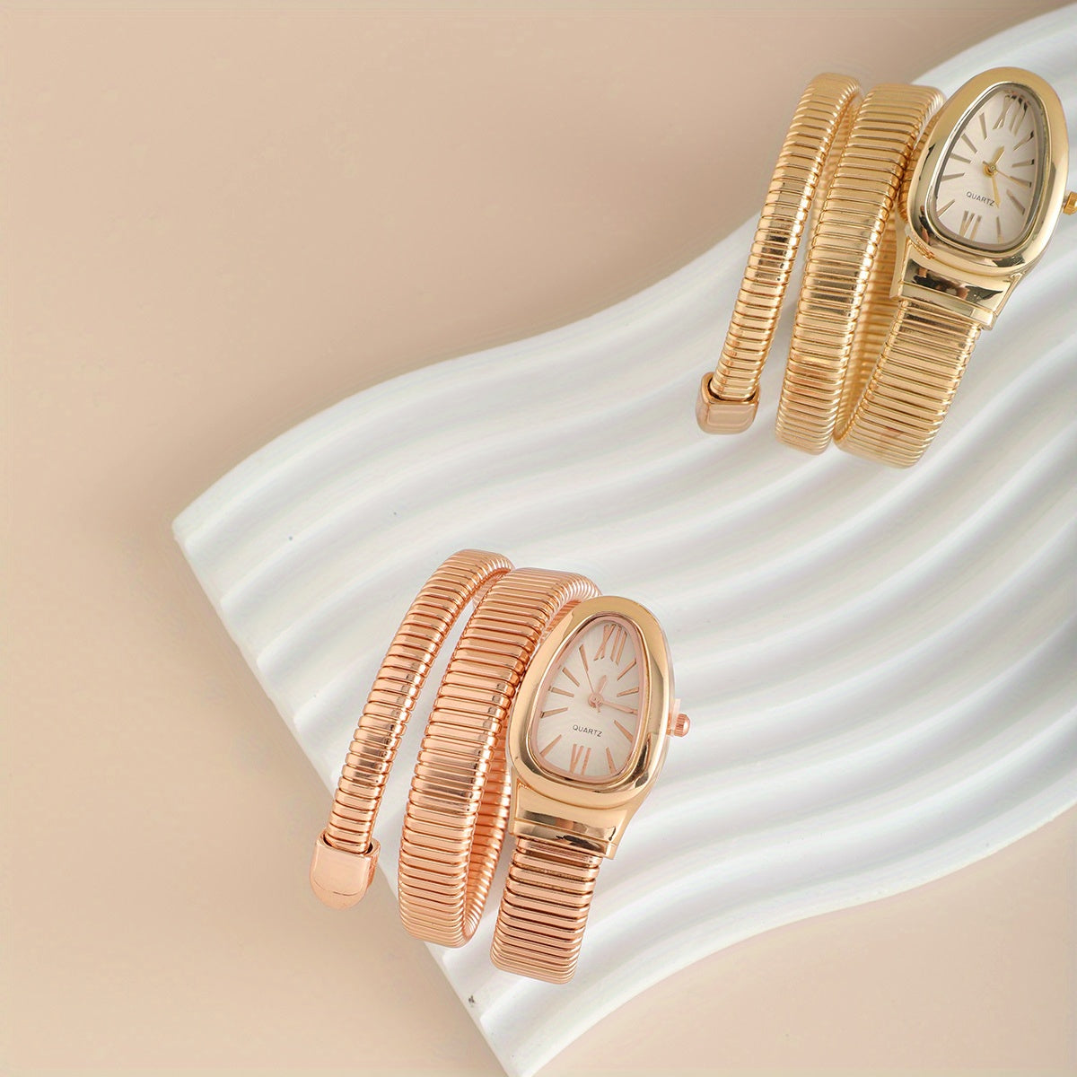 Bohemian Snake Watch Set – Quartz Movement, Flexible Coil Strap & Oval Case, Elegant Snake Pattern, Durable & Stylish Gift Timepiece