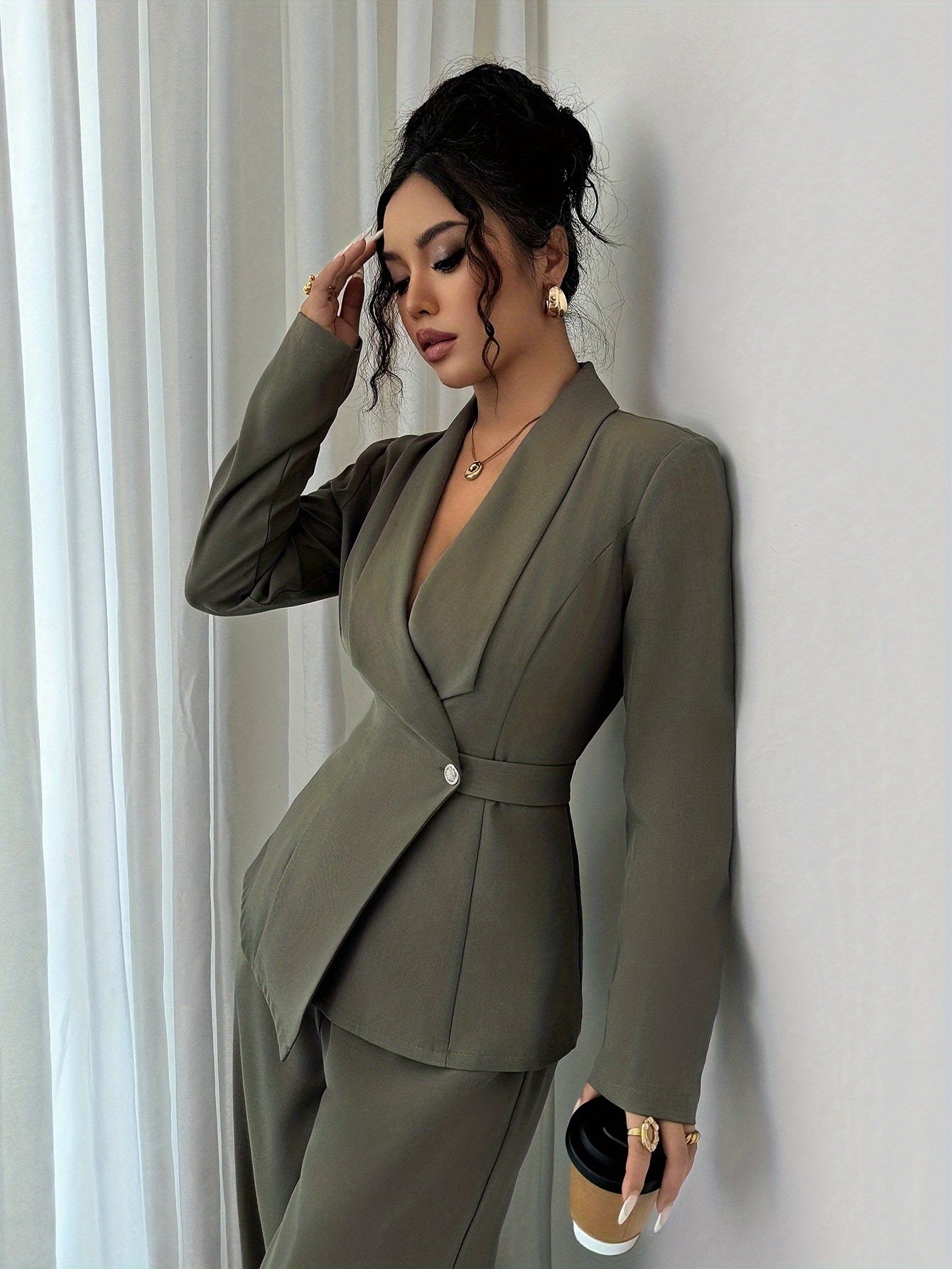 Women’s Elegant Solid Color Pants Suit – Chic Two-Piece Set with Button Details for All-Season Wear