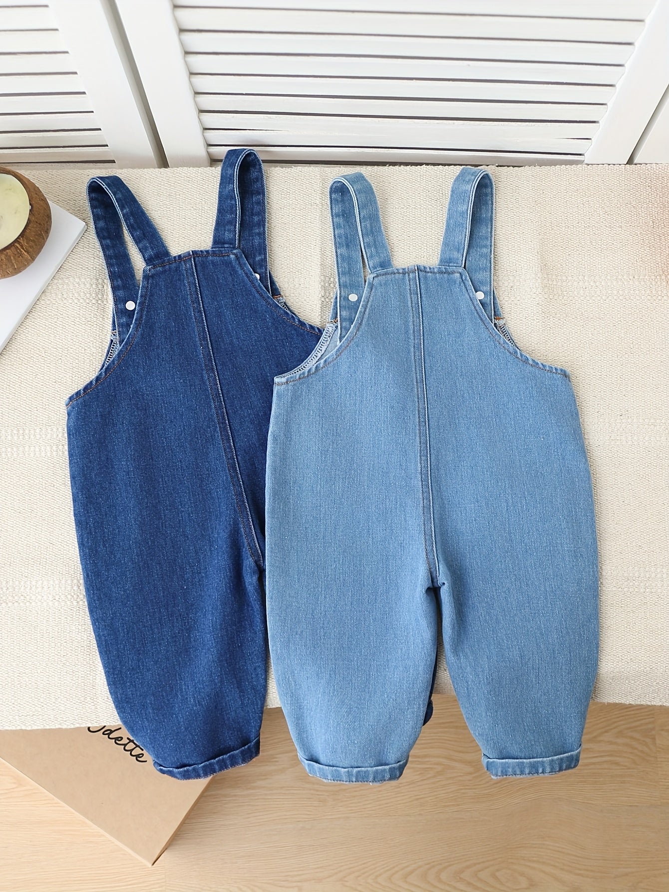2-Piece Baby Boys’ Faux Denim Overalls – Adjustable Strap Rompers with Cute Bear Pockets, Regular-Fit All-Season Outfit for Outdoor Play