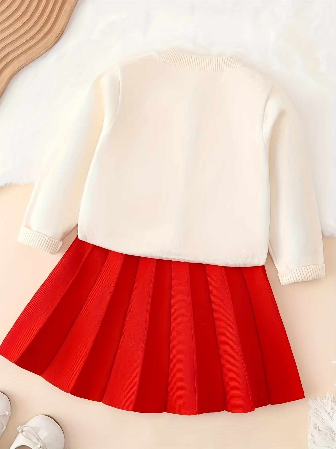 Girls’ 2-Piece Furry Fruit Sweater & Pleated Skirt Set – Cozy Purple Knitwear Outfit for Daily Wear or Parties in Autumn/Winter