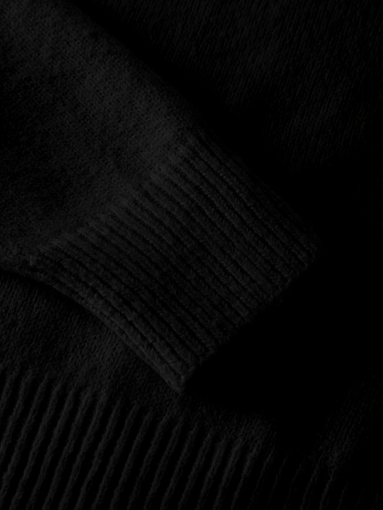 طقم ملابس تريكو نسائي لفصل الخريف والشتاء - فستان طويل فضفاض مع سترة بياقة عالية، بلون واحد