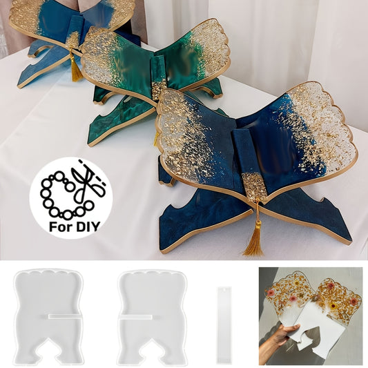 تتضمن المجموعة 3 قطع، منها رفان للقراءة وقالب سيليكون مستطيل الشكل لصنع فاصل كتب، وهي مناسبة للأعمال اليدوية باستخدام الجبس والطين وراتنج الإيبوكسي لإنشاء أعمال فنية. تتميز المجموعة بتصميم بسيط وإبداعي.