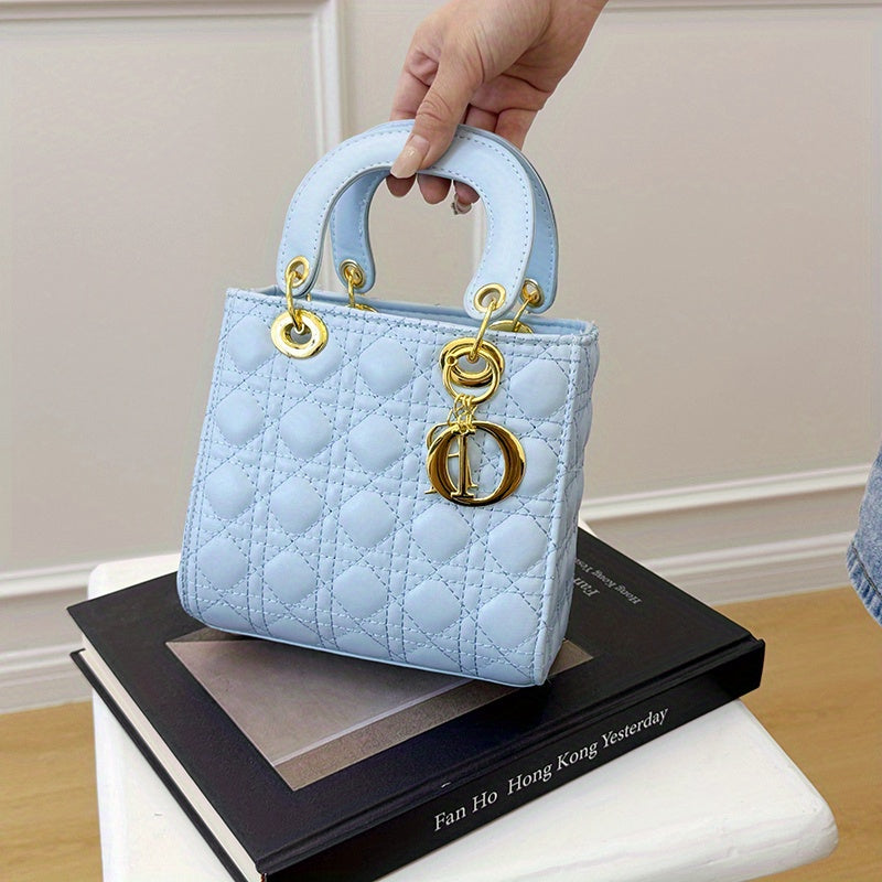 Elegant Quilted Women's Handbag – Versatile Shoulder & Crossbody Bag with Gold Hardware and Removable Strap