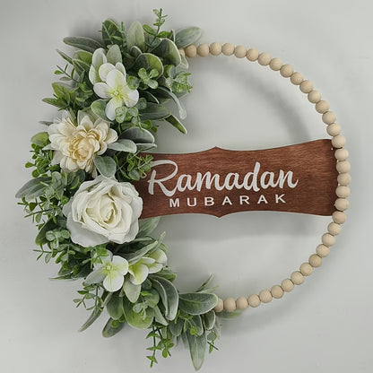 إكليل رمضان مصنوع يدويًا مع لوحة خشبية | زينة زهرية بلاستيكية لعيد الفطر، بنمط بوهيمي، يُعلق على الباب